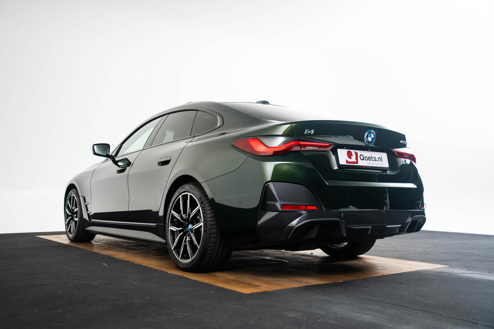 BMW i4 eDrive40 Sanremo grun metallic