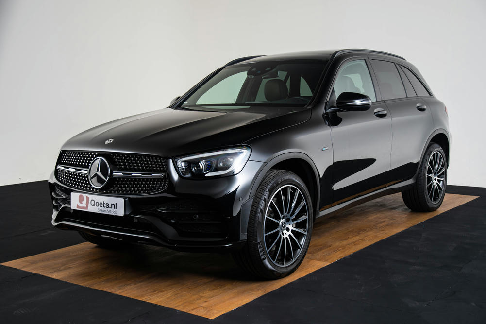 Mercedes GLC 300e linksvoor