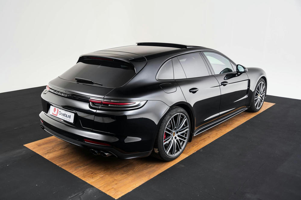 #12 Porsche Panamera GTS Sport Turismo34.jpg