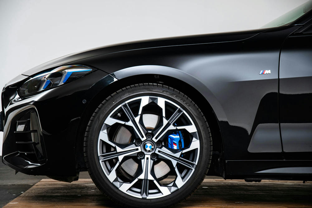 19 inch - Y-spaak Individual (styling 1038 i) in Frozen Midnight Grey velg