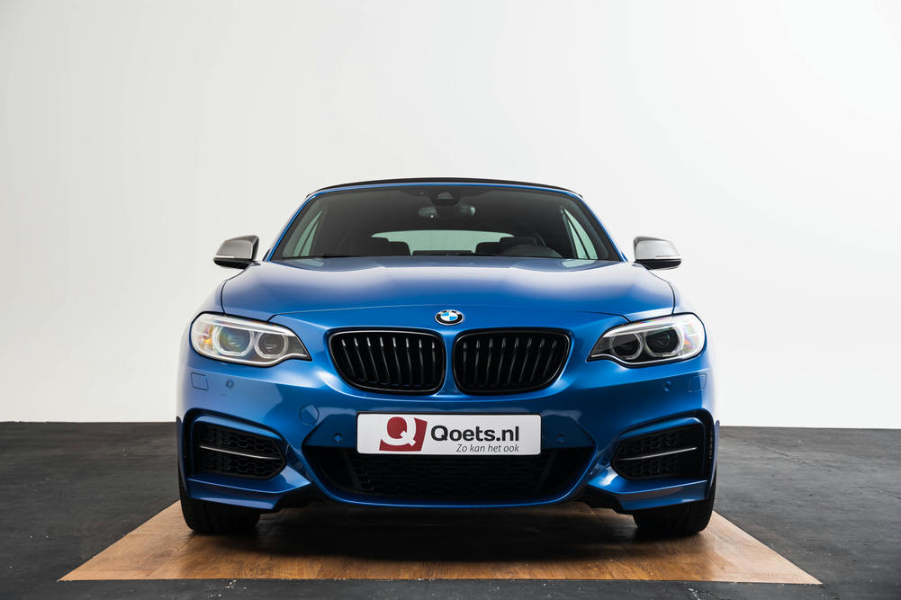 BMW M235i Cabrio Estoril Blau
