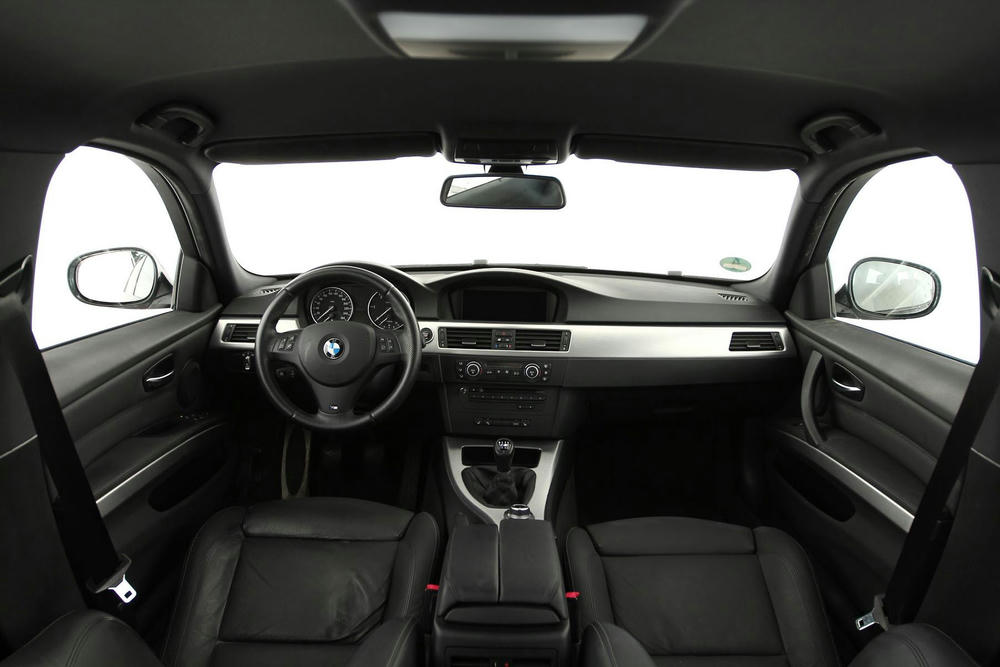 #2 BMW 320d Touring2.jpg