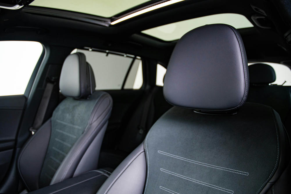 2c166978be754b468c9929457ff7aece (1)