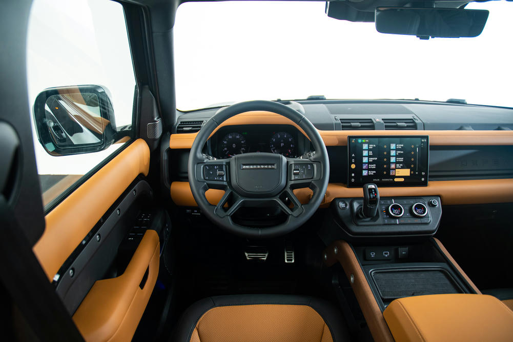 Cockpit van Land Rover Defender