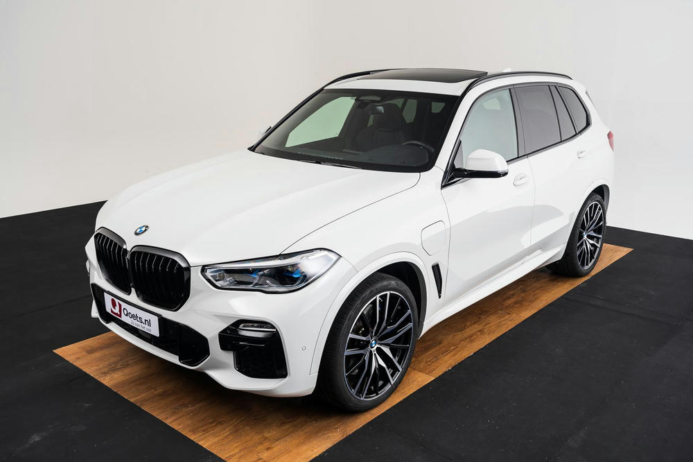 300 - Alpinweiß II.jpg