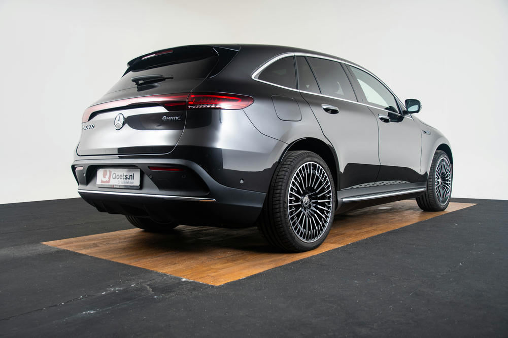 Mercedes-Benz EQC 400 4MATIC Grafietgrijs