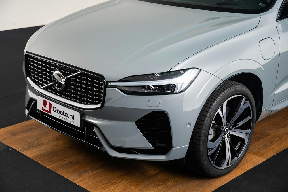 Assistentie sensoren verwerkt in het Volvo logo