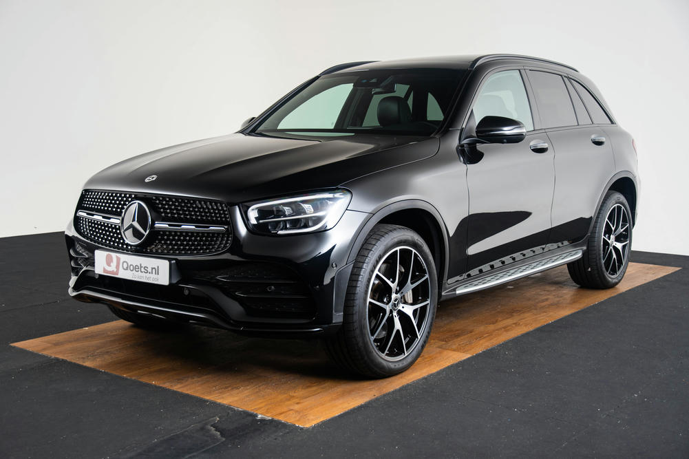 Mercedes-Benz GLC 300 e 4MATIC Obsidiaanzwart