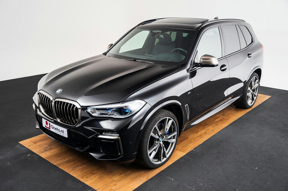 475 - Saphirschwarz.jpg