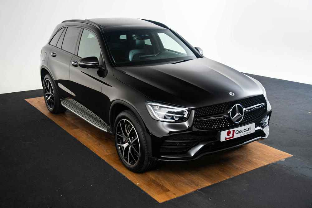 Mercedes-Benz GLC 300 e 4MATIC Obsidiaanzwart