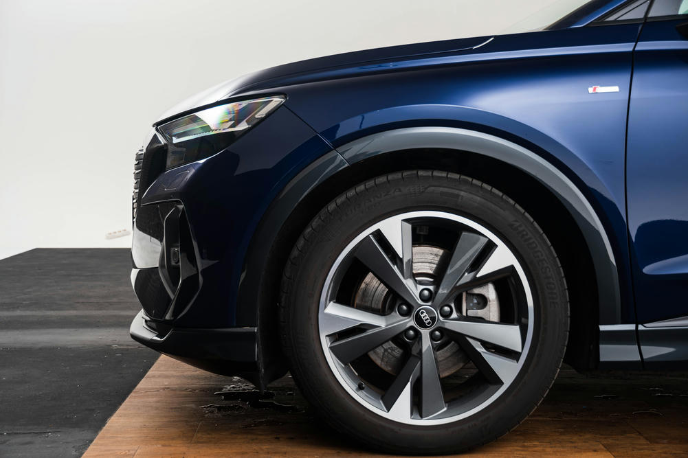 Audi Q4 e-tron Navarrablauw