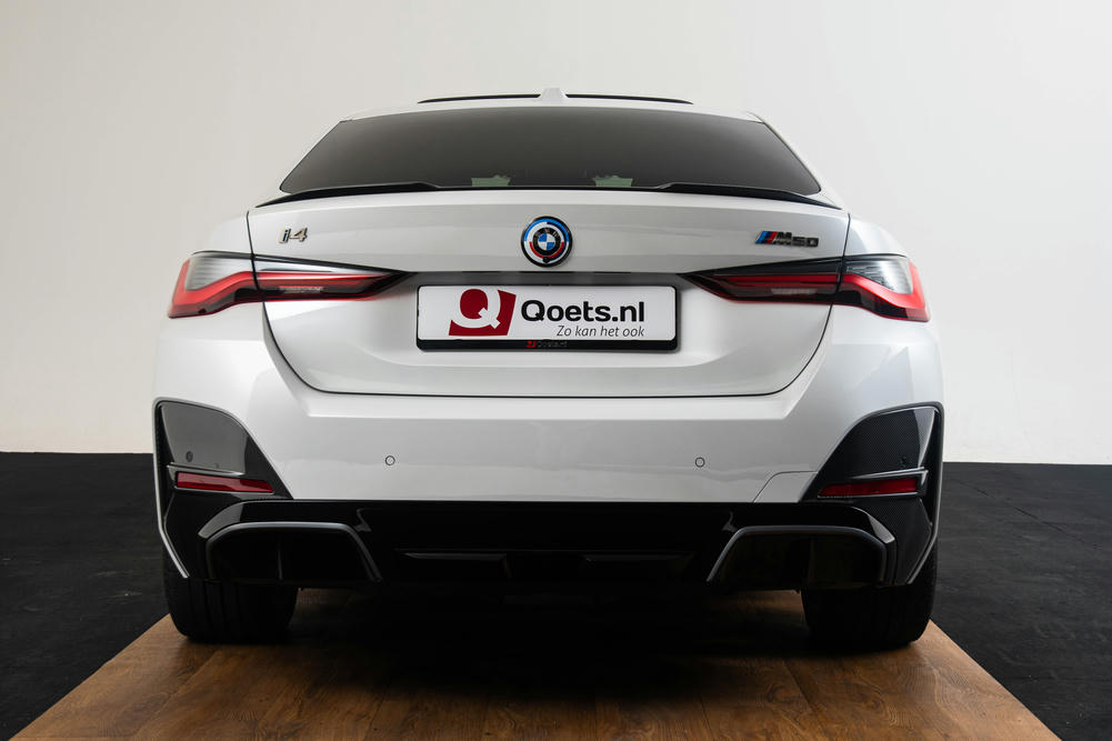 Geen uitlaat maar wel een sportieve diffuser