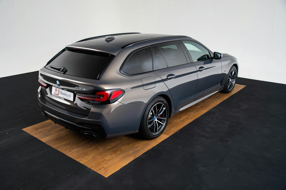 BMW 530e Touring Alvit Grau