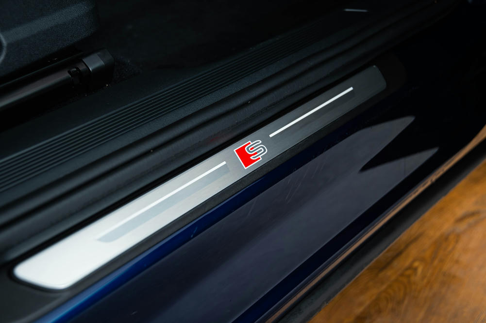 Audi Q4 e-tron Navarrablauw