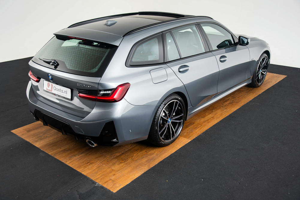 BMW 330e Touring Skyscraper Grau