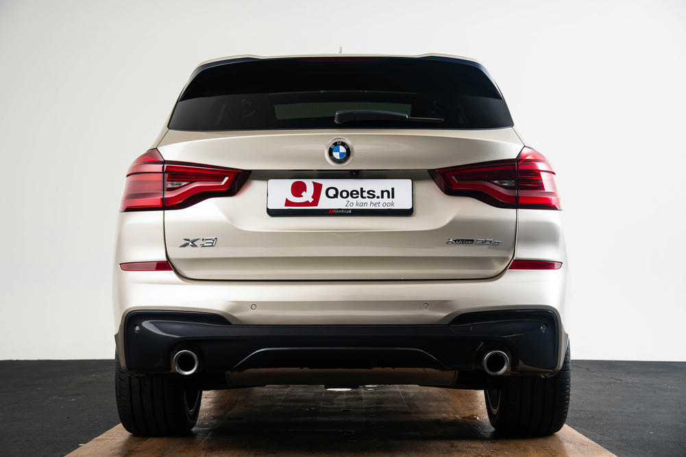 BMW X3 xDrive30e Sunstone Metallic