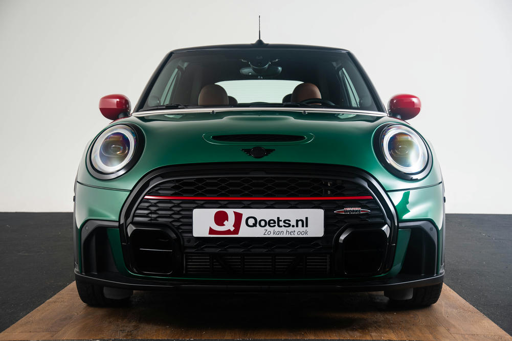MINI Cooper Cabrio grill