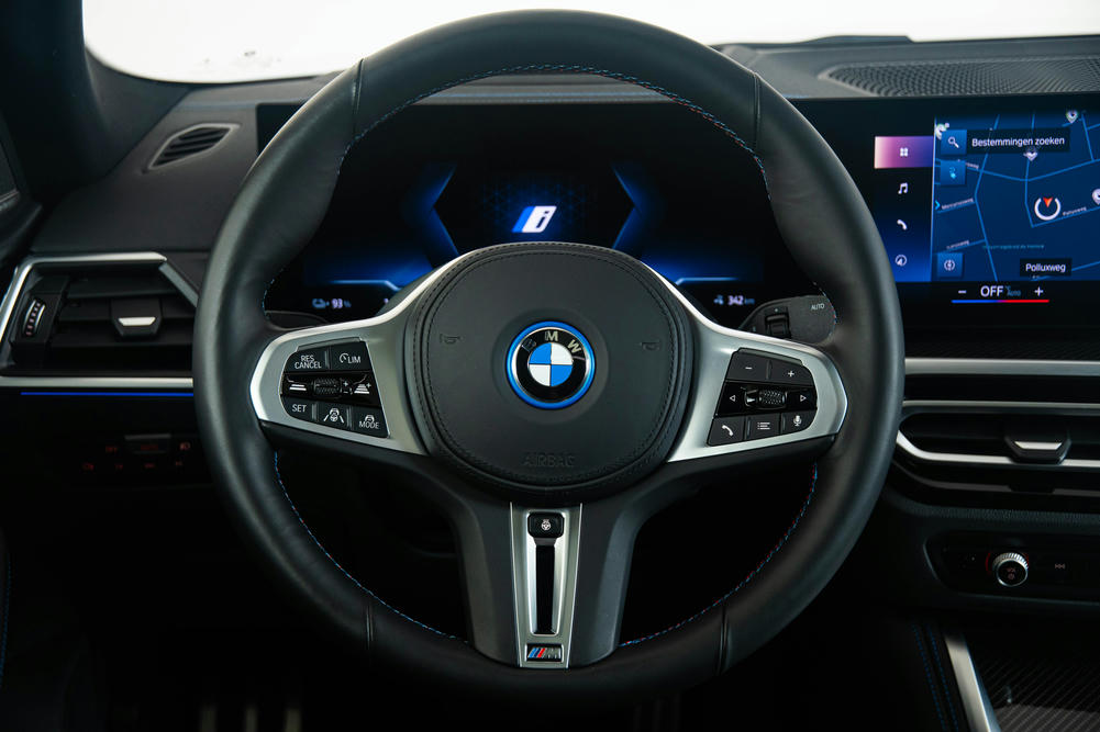 Stuurwielrand verwarmd