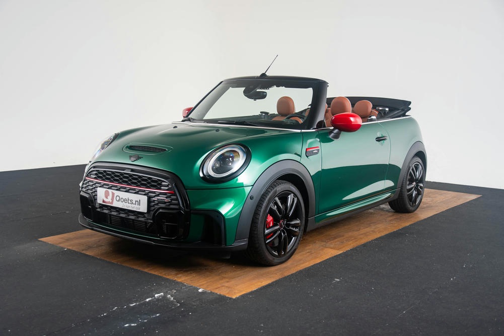 MINI Cooper Cabrio British Racing Green