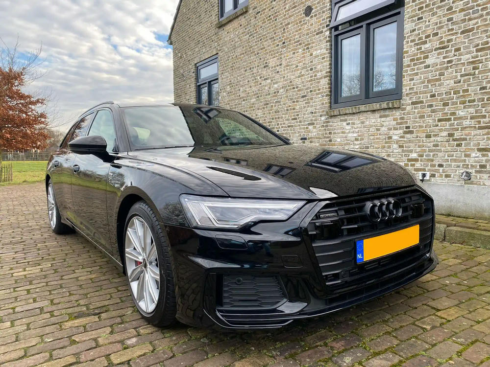 Audi A6 (32)