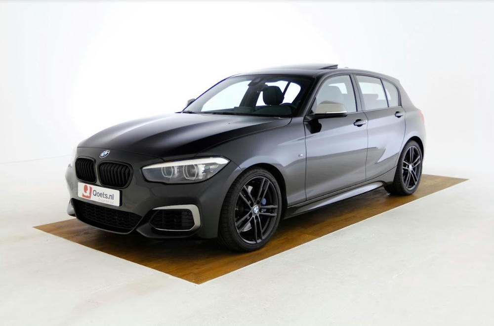 #9 BMW M140i in Saphirschwarz.jpg