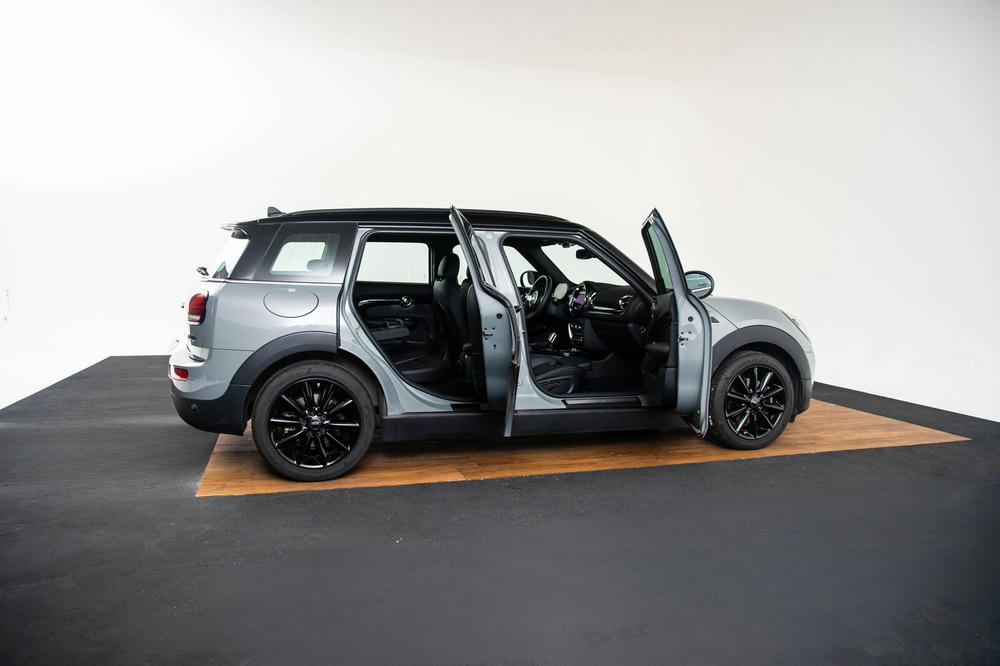 MINI Cooper Clubman zijkant