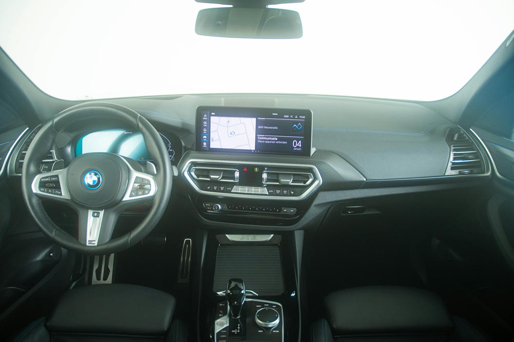 9e90da0184f94d25b0151381ce4f9f25