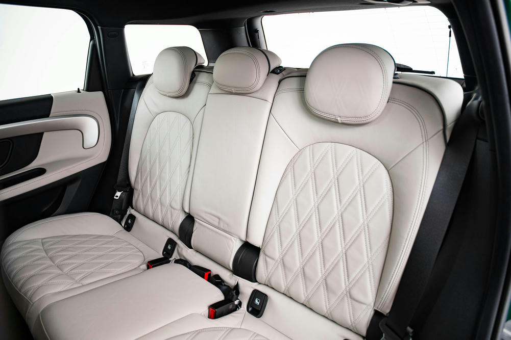 Achterbank MINI met de kleur Satellite Grey