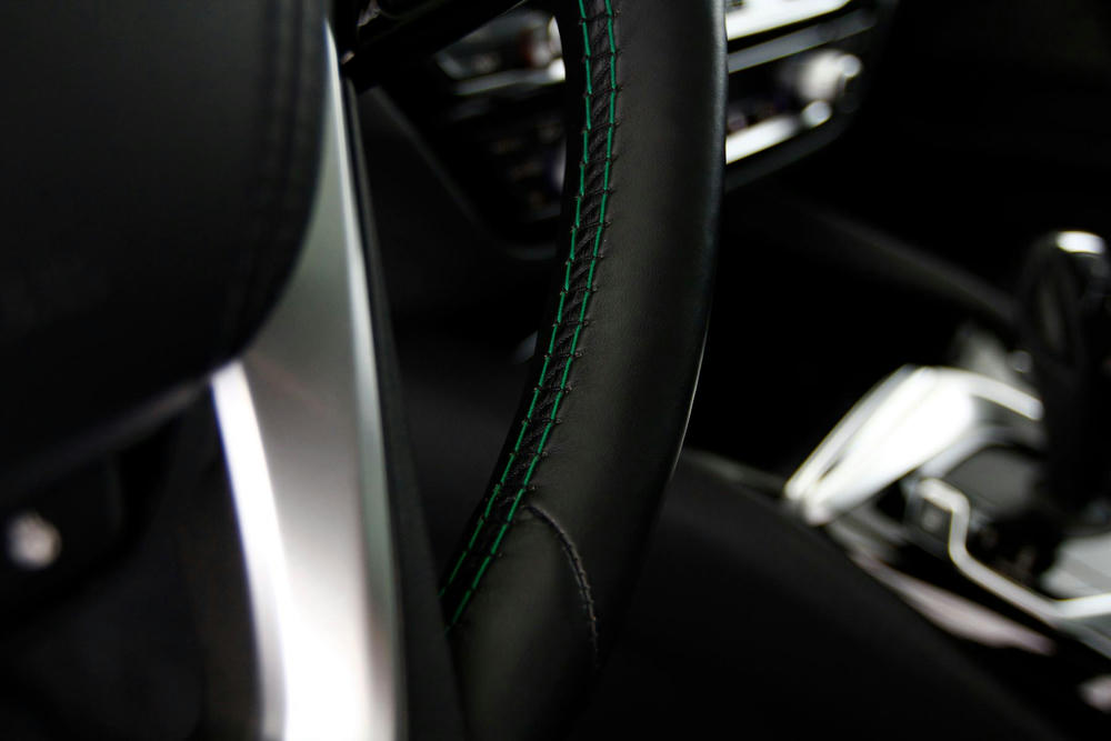 Alpina B5 Touring - Alpina stiksel in stuurwiel