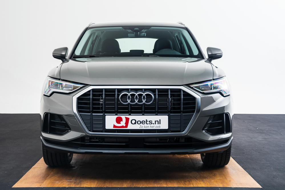 Audi - Q3 TFSI e Chronosgrijs (4).jpg