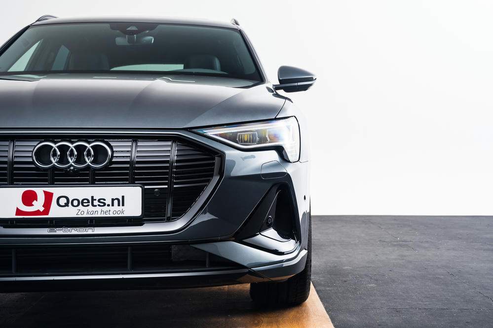 Audi - e-tron 55 quattro -Daytonagrijs (16).jpg