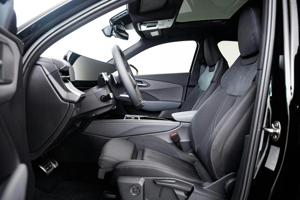 Audi Q3 Sportback e-hybrid S edition - 1069697 - Interieur (1)