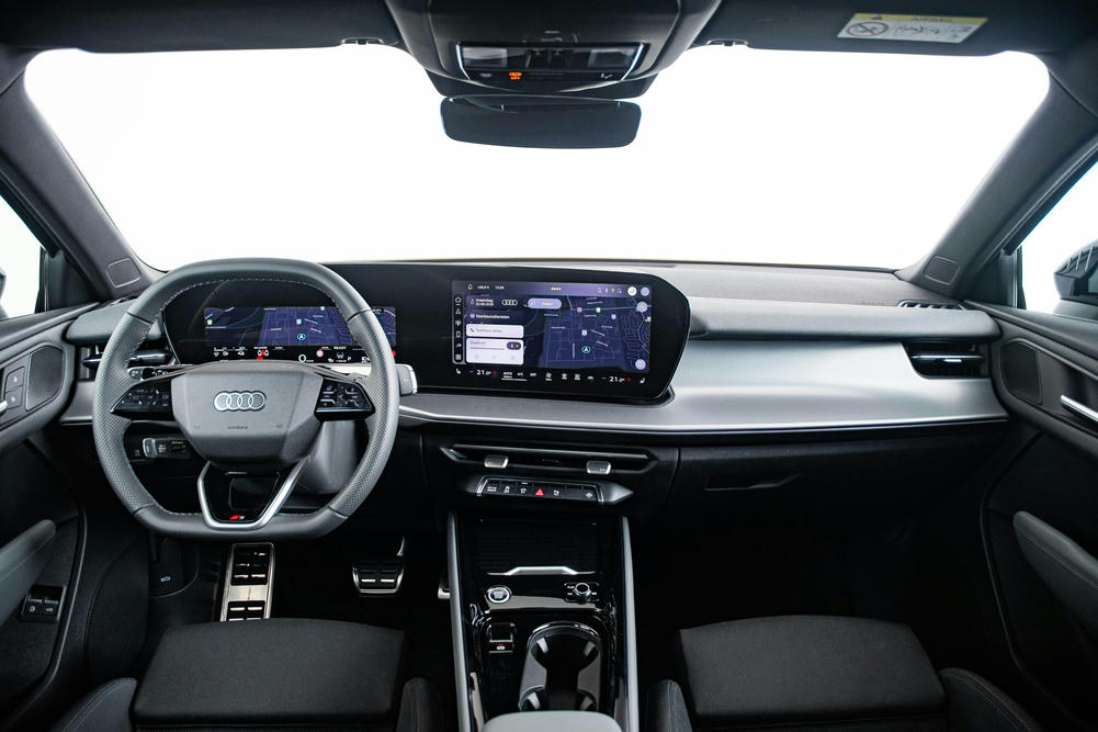 Audi Q3 Sportback e-hybrid S edition - 1069697 - Interieur (44)