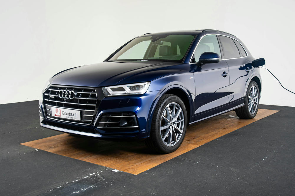 Audi Q5 met 20 inch lichtmetalen velgen, Audi Sport 10-spaak ster-design, platinaoptiek, glansgedraaid, 8,0Jx20