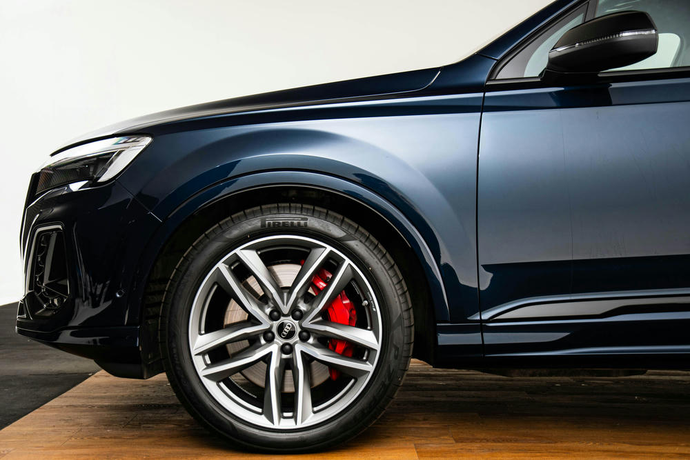 Audi  Audi Sport, 5-dubbelspaak, mat-titaangrijs, glansgedraaid q7