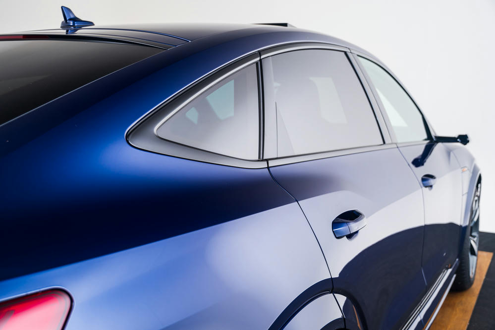 Audi e-tron Navarrablauw (14).jpg