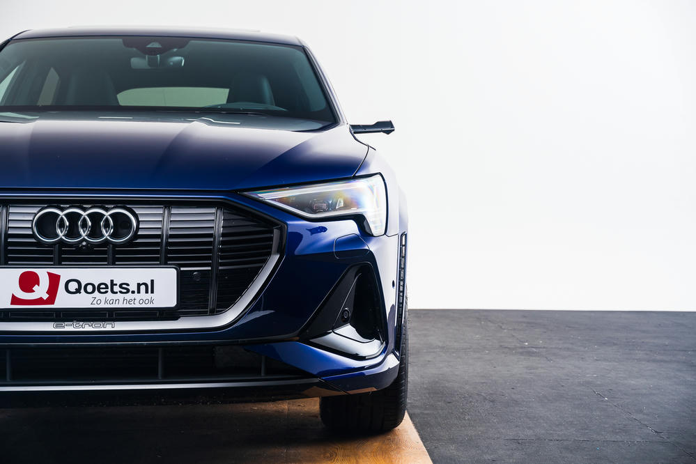Audi e-tron Navarrablauw (19).jpg