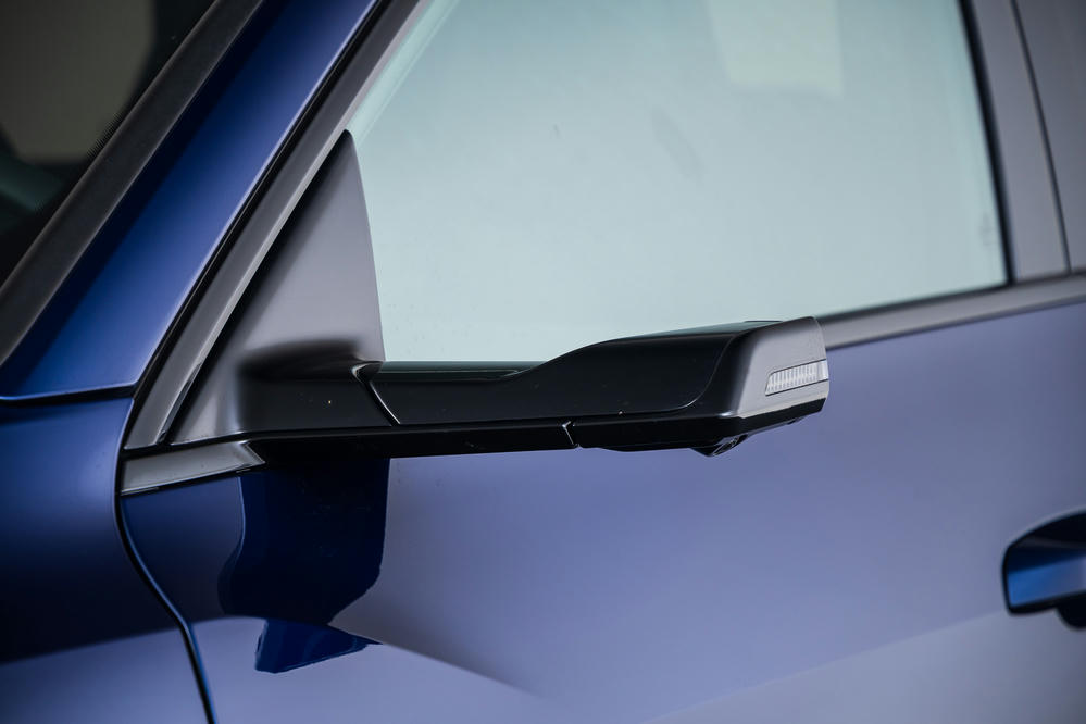 Audi e-tron Navarrablauw (8).jpg