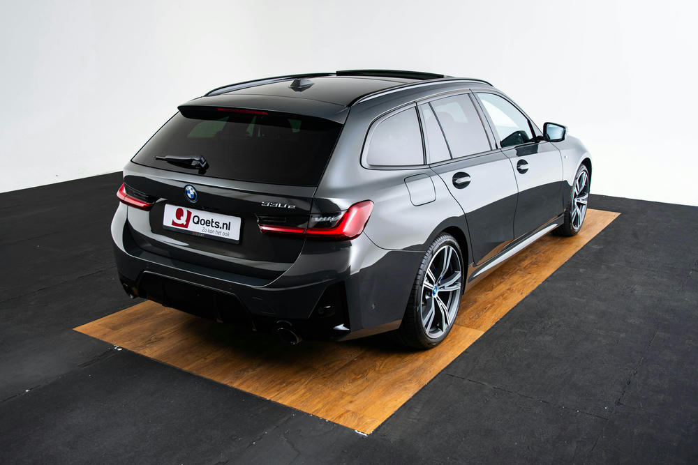 BMW - 330e Touring - FT31299 - Exterieur (20)