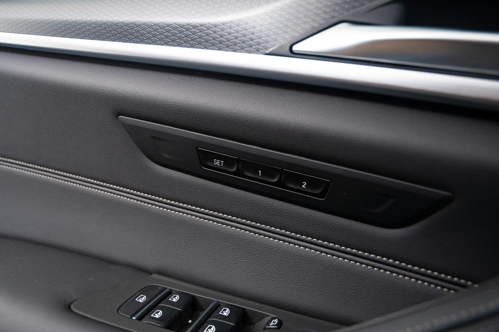 BMW - 530d Sedan Exklusivleder 'Nappa' Schwarz (1).jpg