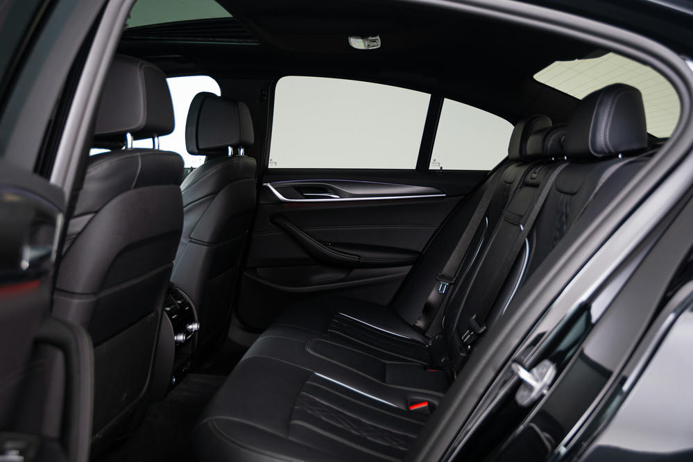 BMW - 530d Sedan Exklusivleder 'Nappa' Schwarz (2).jpg