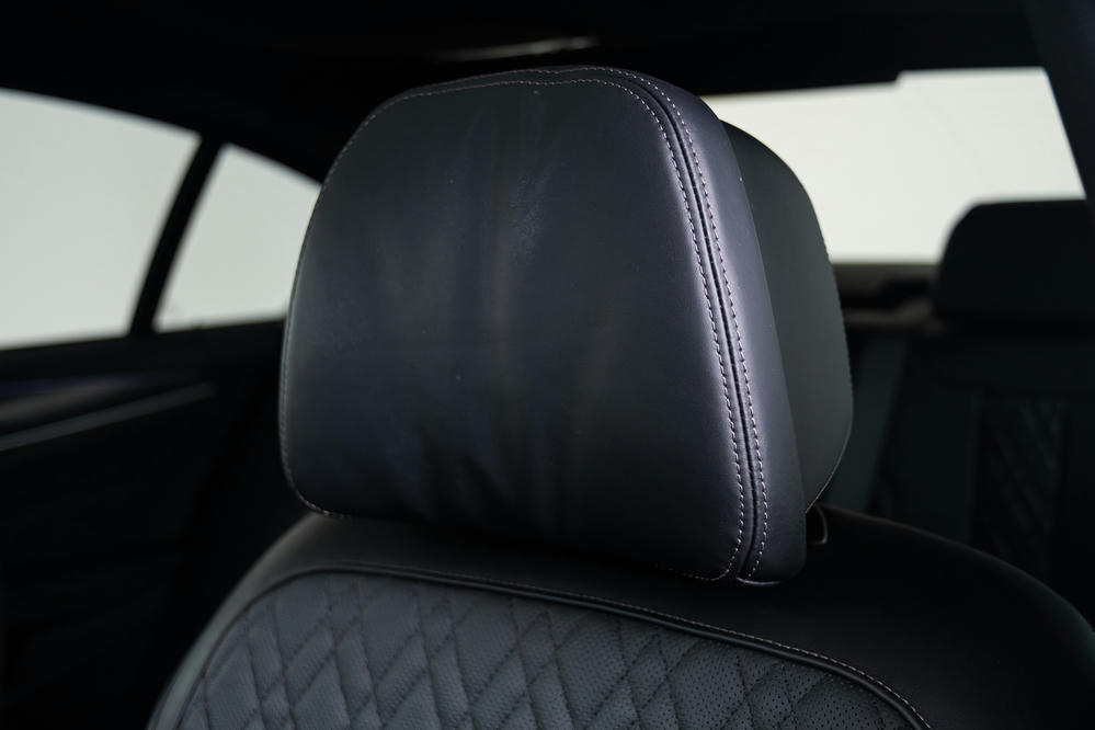 BMW - 530d Sedan Exklusivleder 'Nappa' Schwarz (6).jpg