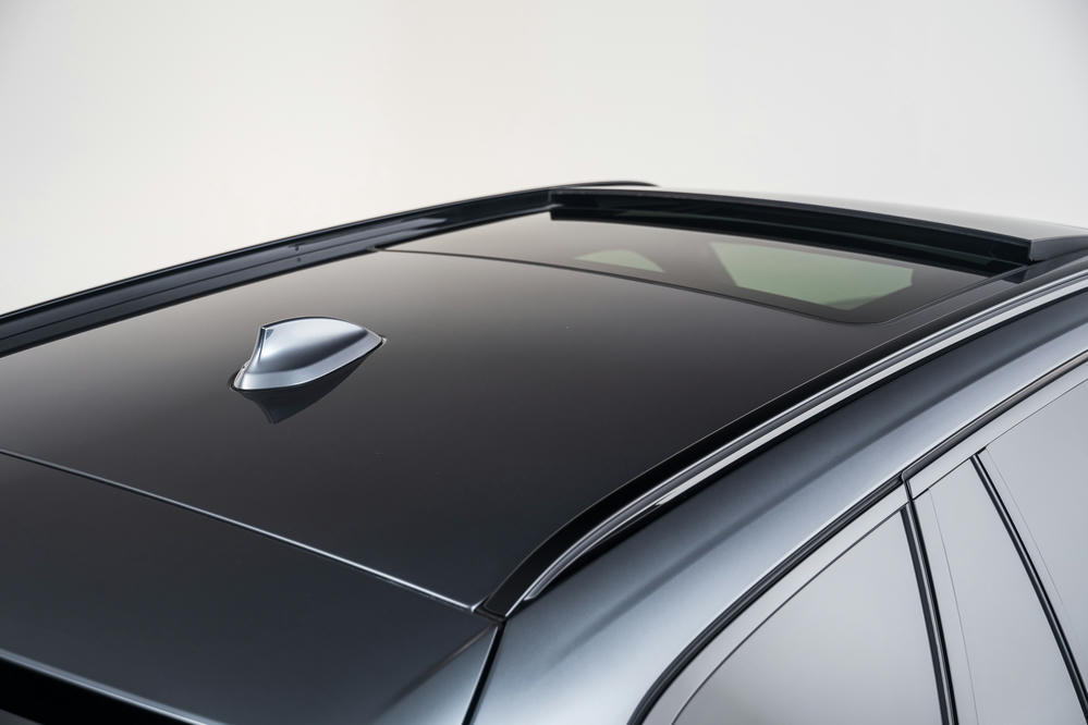 BMW - M340i xDrive Touring - Mineralgrau (1).jpg