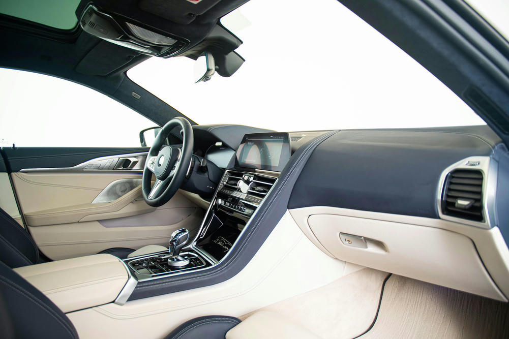 BMW - M850i xDrive Gran Coupé - CH42127 - Interieur (10)