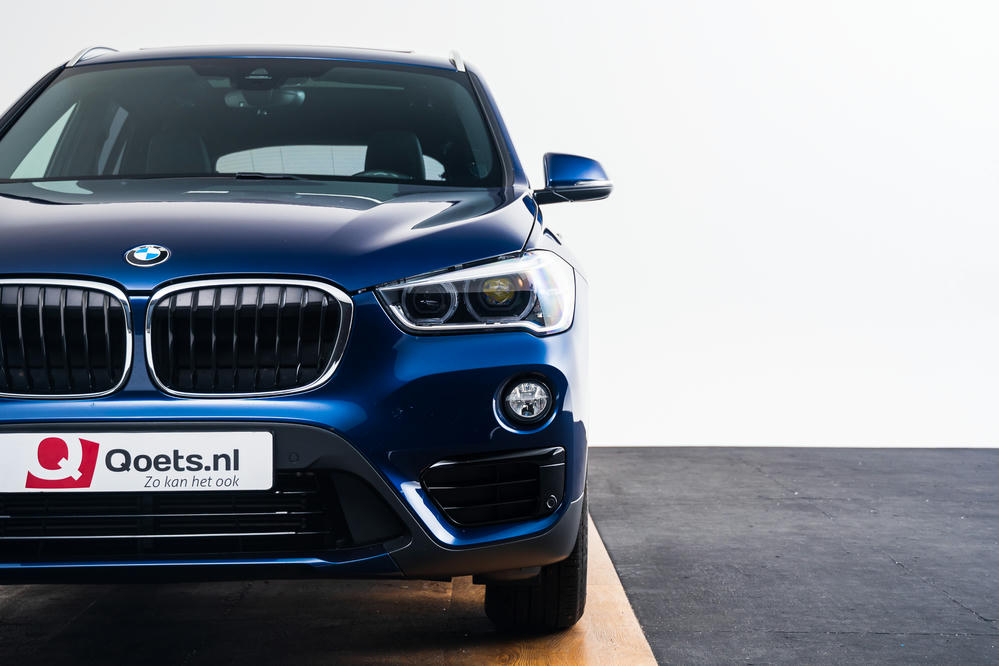 BMW - X1 sDrive18d Mediterranblau (13).jpg