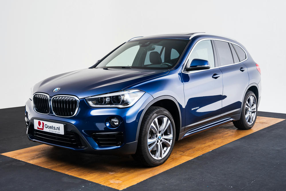 BMW - X1 sDrive18d Mediterranblau (20).jpg