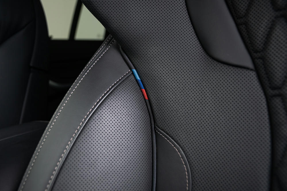 BMW - X5 M50i Individual leder 'Merino' Schwarz (1).jpg