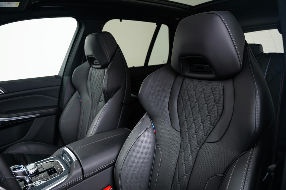 BMW - X5 M50i Individual leder 'Merino' Schwarz (6).jpg
