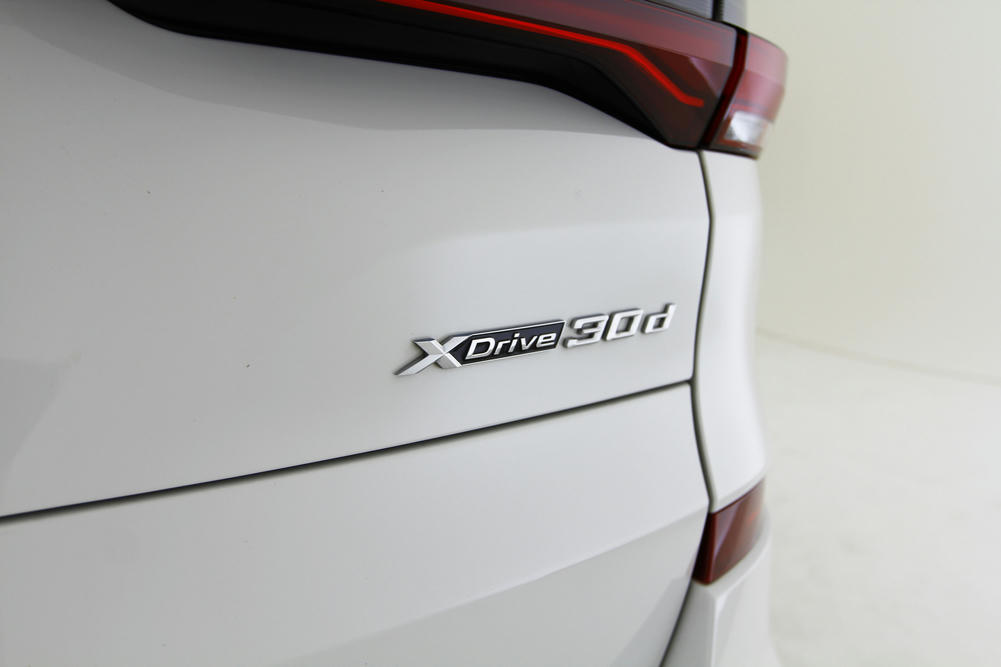 BMW - X5 xDrive30d LJ84715 - Teaser - Exterieur (13).JPG
