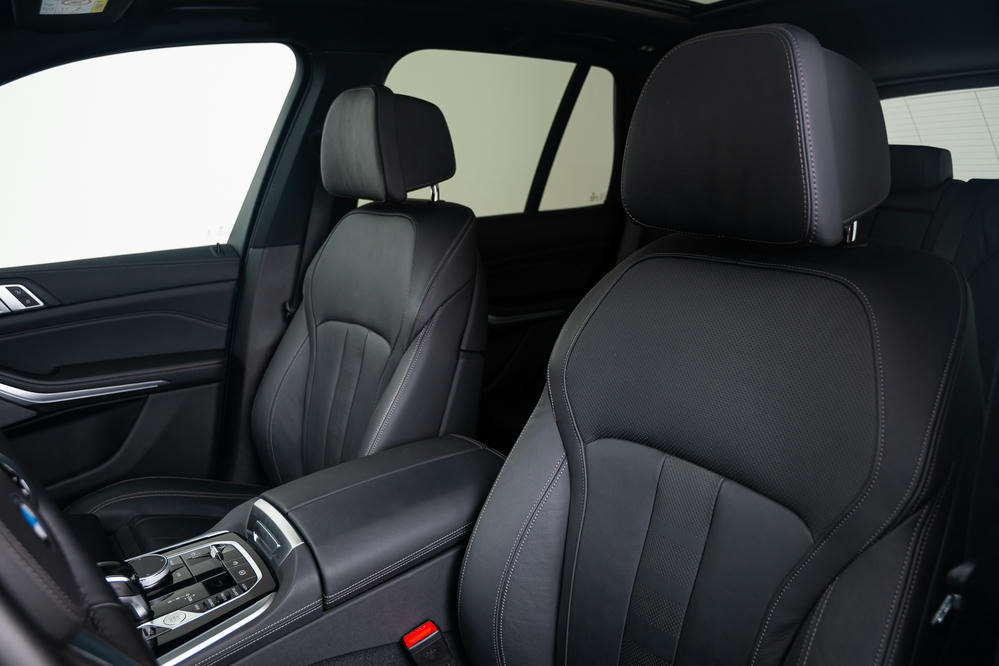 BMW - X5 xDrive40i Leder 'Vernasca' Schwarz (4).jpg